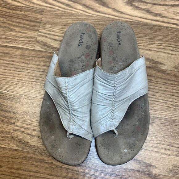 Taos Women's Leather Gift 2 Sandals In Ivory Shimmer Metallic Size 10 - Picture 6 of 8